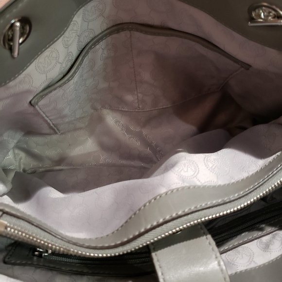 Michael Kors handbag - Picture 6 of 14